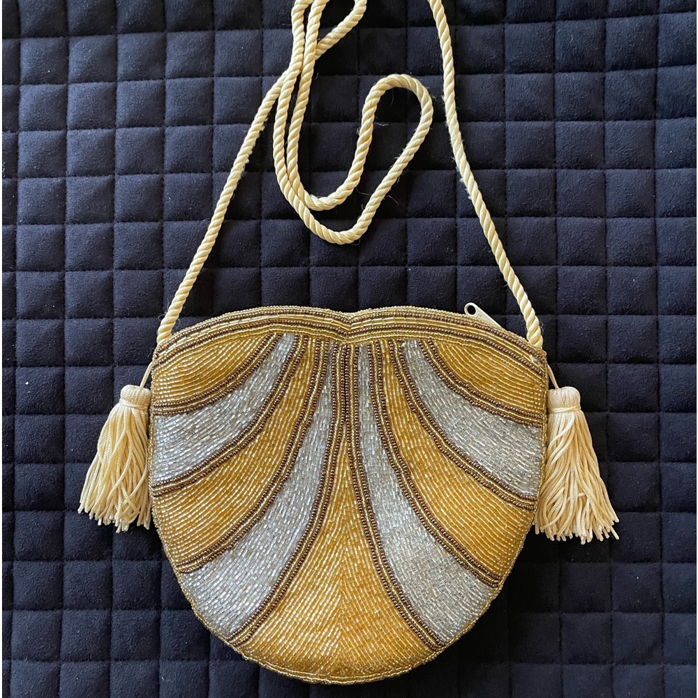 Vintage evening handbag 1980s Silver & Gold beads. Gold cord. Great condition